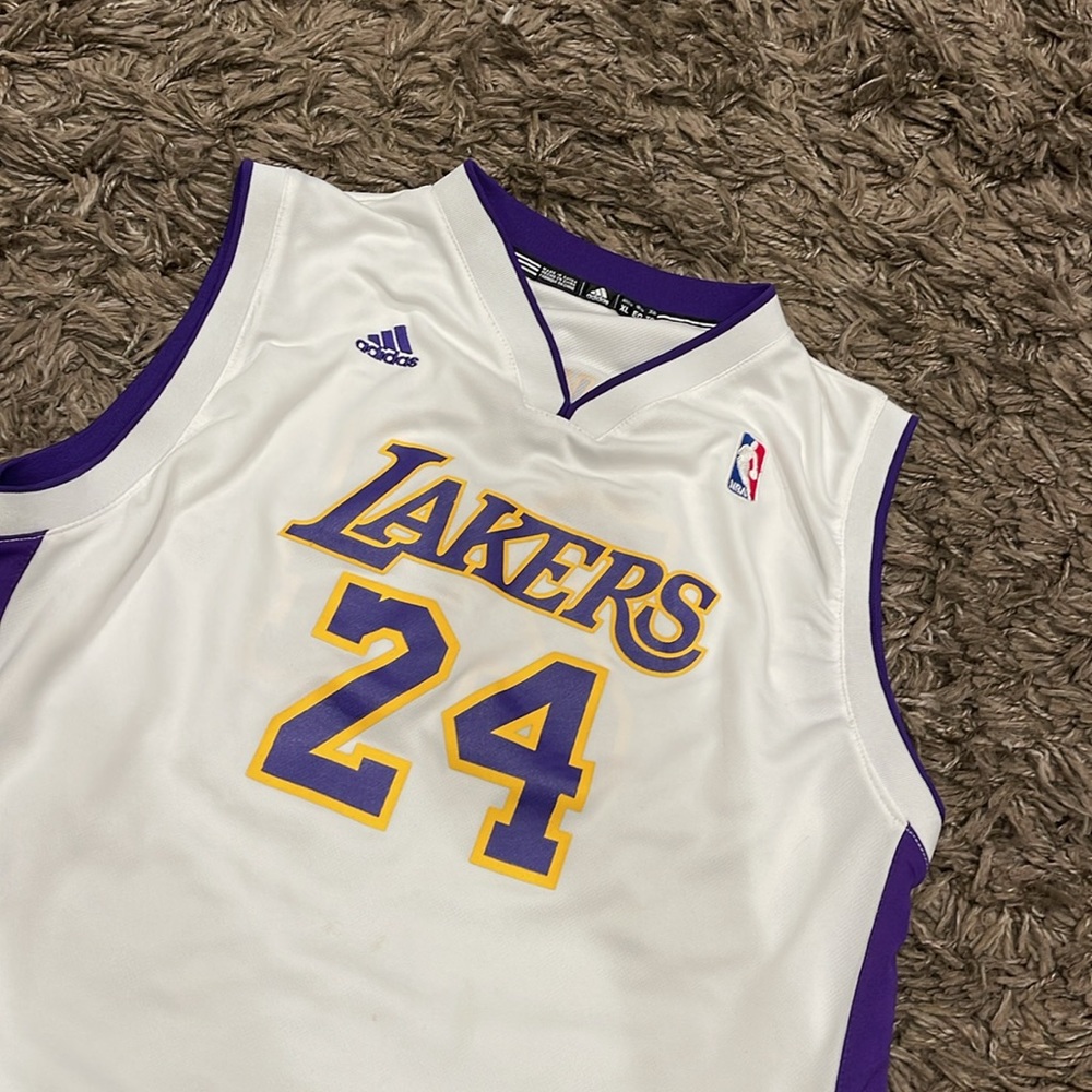 Kobe Bryant Lakers Adidas Swingman White Jersey size XL